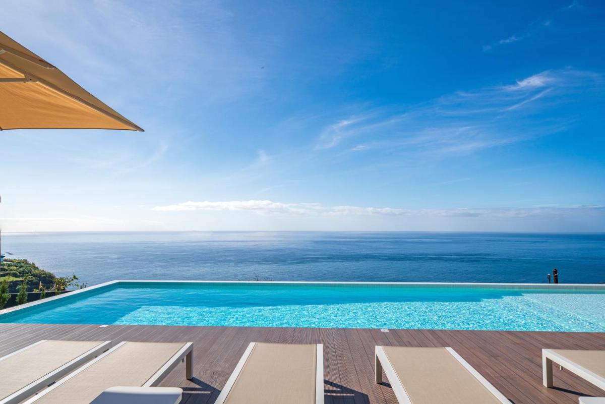 OurMadeira - Ocean Panorama - tranquil seascape - Housity