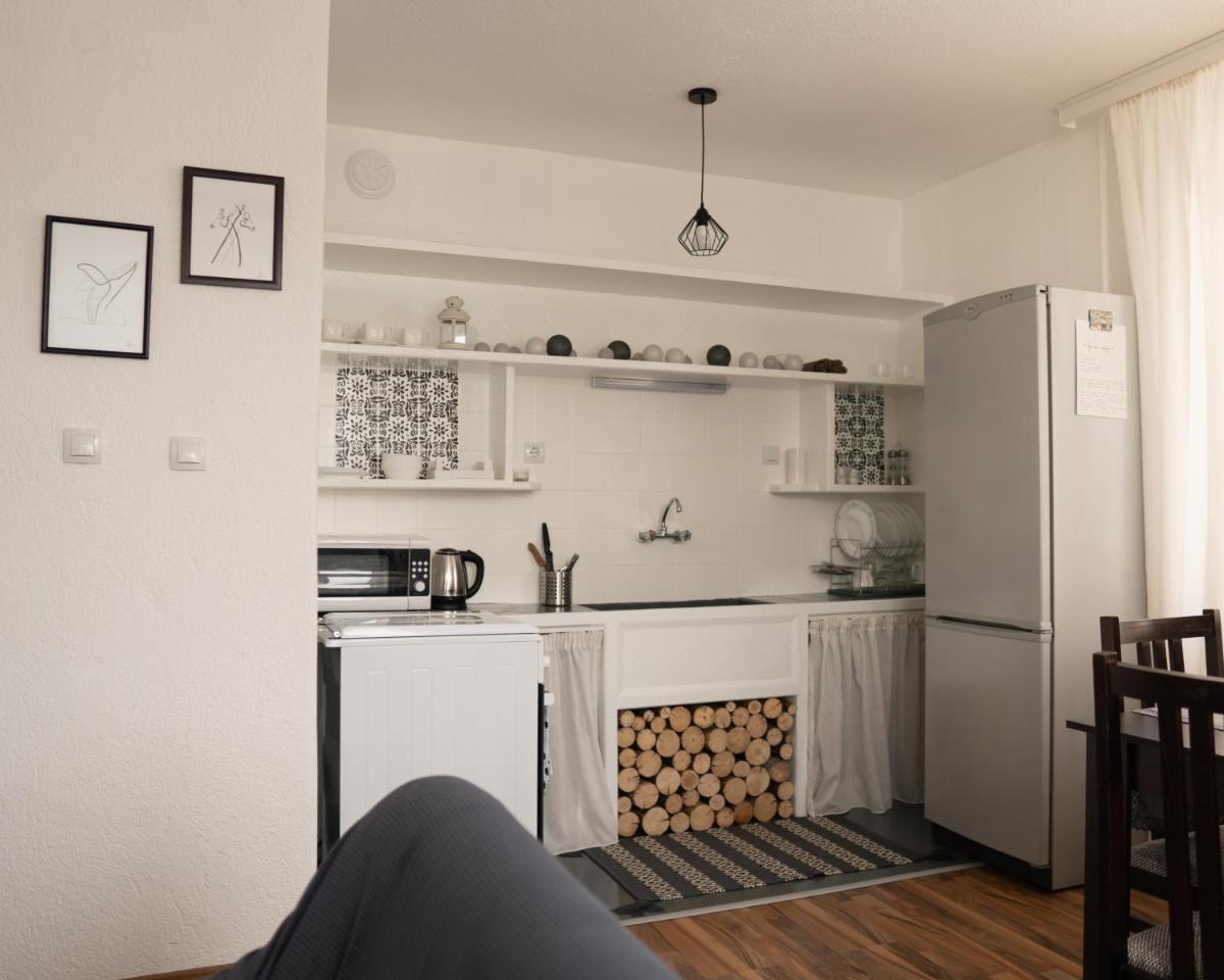 Liutovata kshcha - Housity