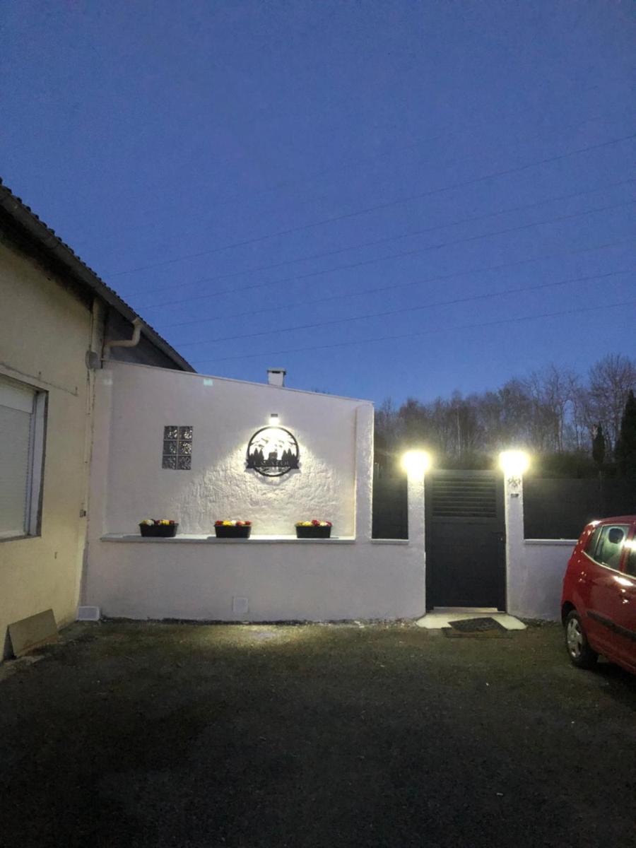 LAVALOU - Housity