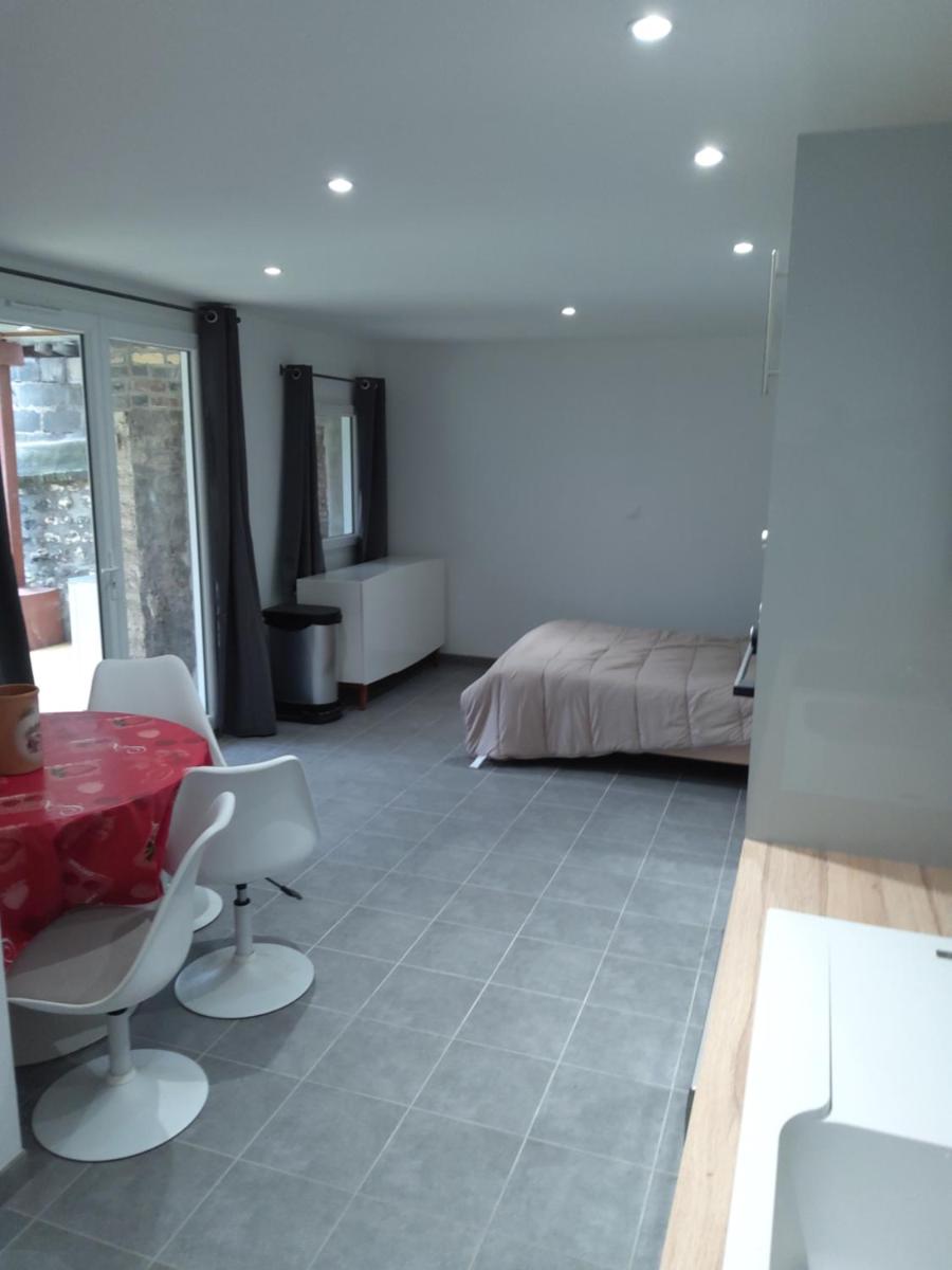 Meublé avec cour - Housity