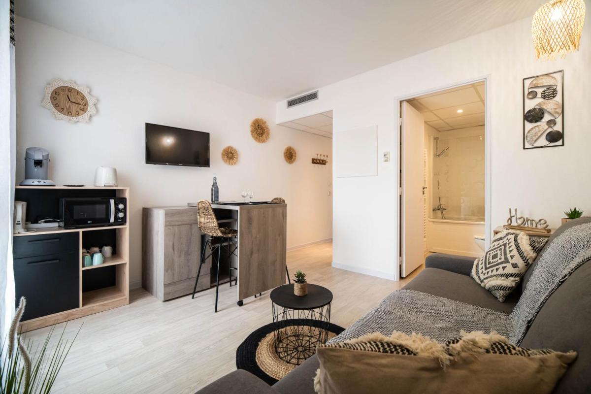 L'ETHNIK--STUDIO TOUT CONFORT--CLIM--PARKING--WIFi - Hizvo