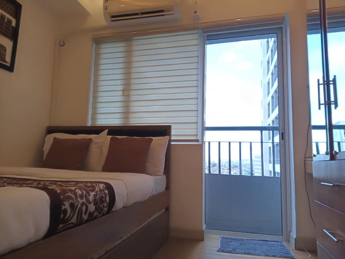 Suitetrails - Suite Pool View by Grace Residences