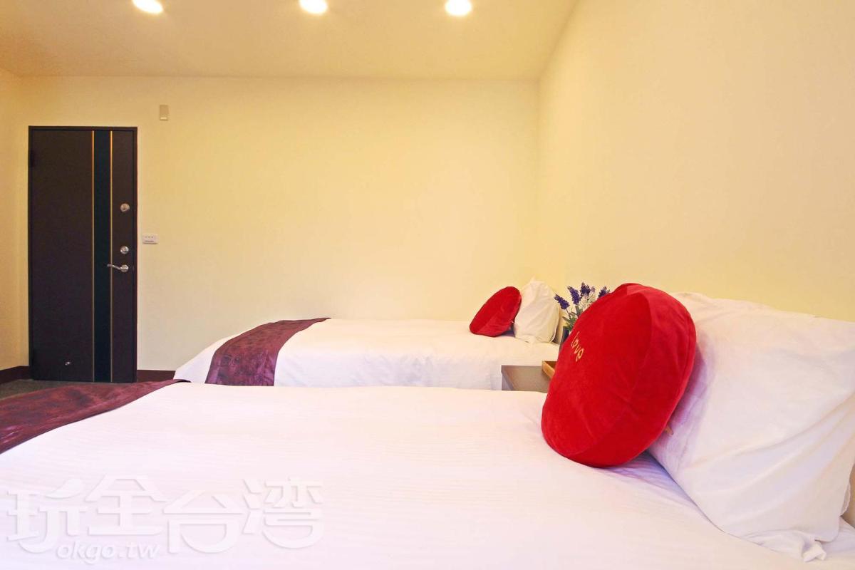 Golden Guesthouse - Housity