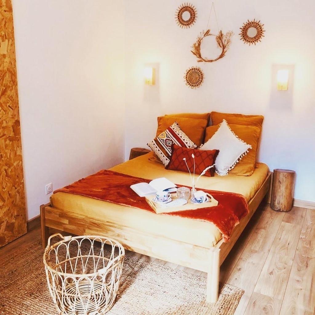 Hôtes de Maïa Chambre d'hôtes chez l'habitant - Housity