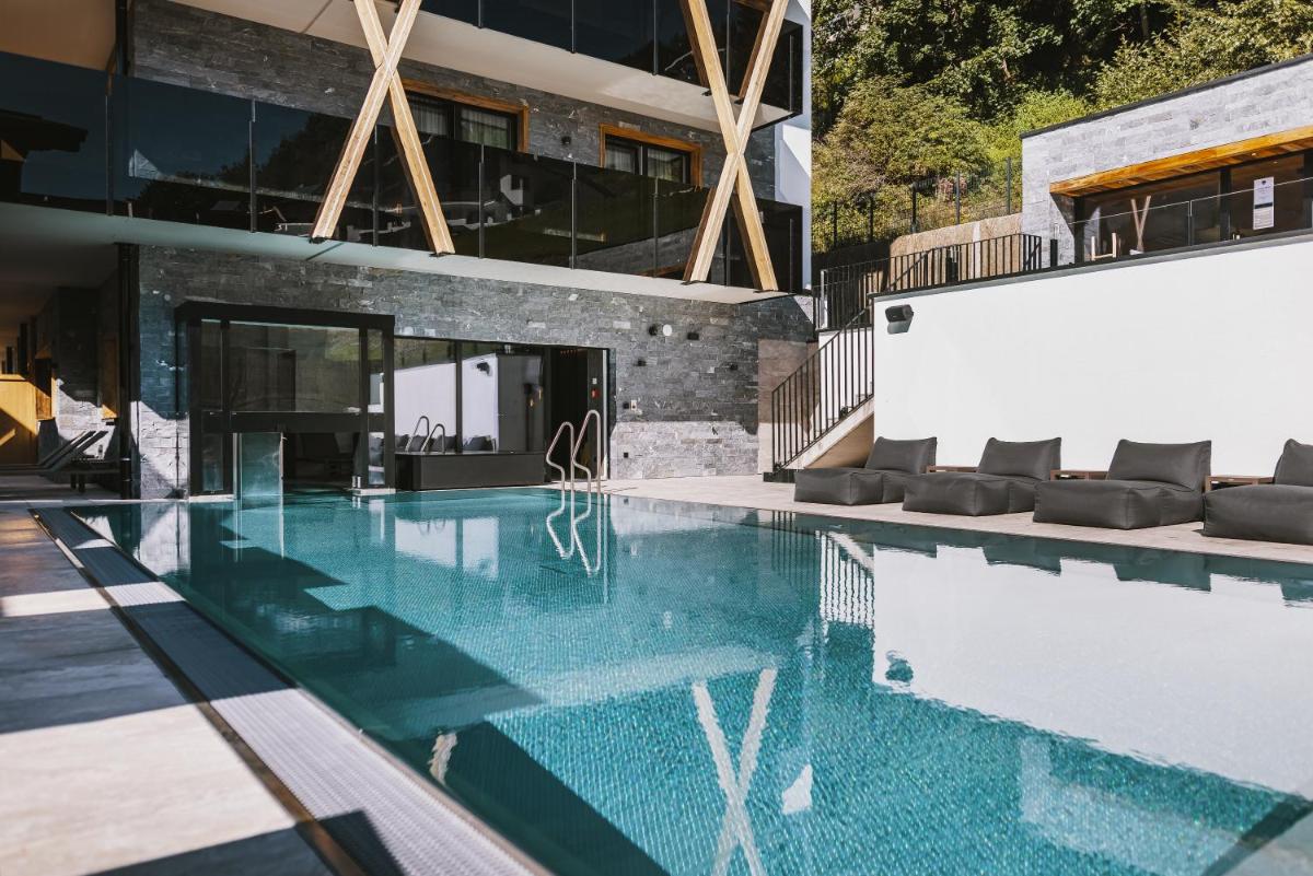 Suitetrails - GLEMM by AvenidA Superior Hotel & Residences