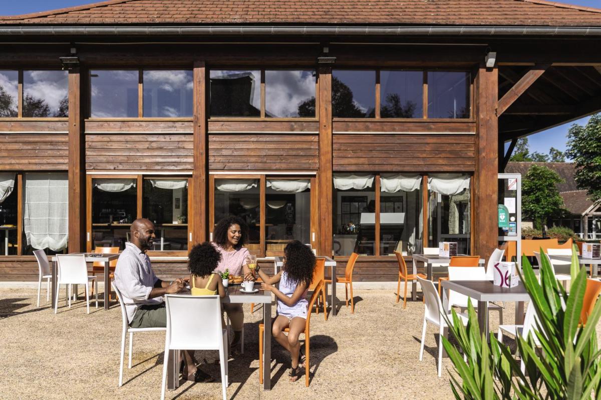 Restaurant ou autre lieu de restauration dans l'établissement Belambra Clubs Résidence Rocamadour - Les Portes De Dordogne