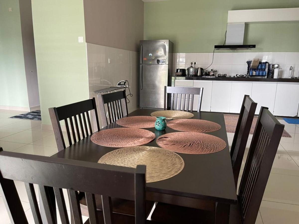 LA 1 Homestay Putrajaya Dwiputra - Housity