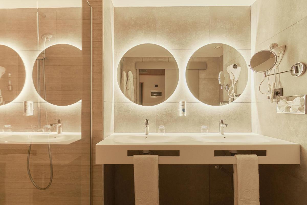Un baño de Gloria Palace San Agustín Thalasso & Hotel