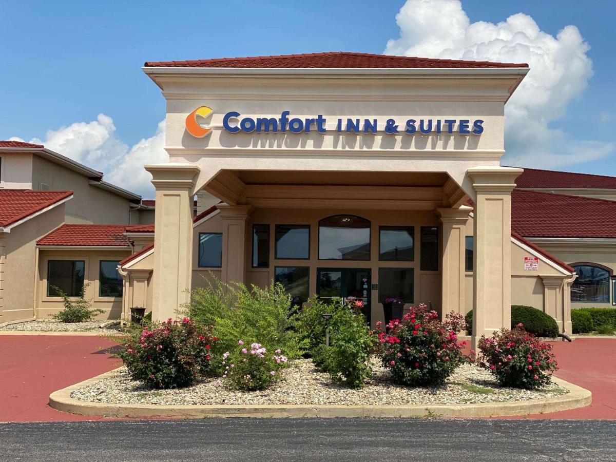 Suitetrails - Comfort Inn & Suites at I-74 and 155