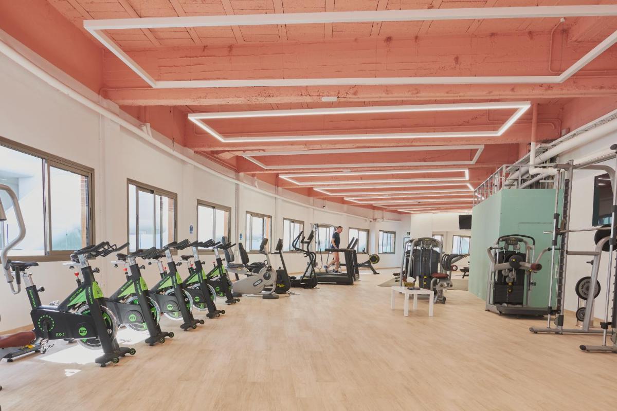 Gimnasio o instalaciones de fitness de Gloria Palace San Agustín Thalasso & Hotel