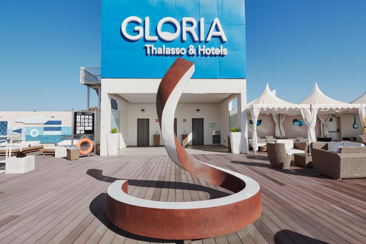 Certificado, premio, señal o documento que está expuesto en Gloria Palace San Agustín Thalasso & Hotel