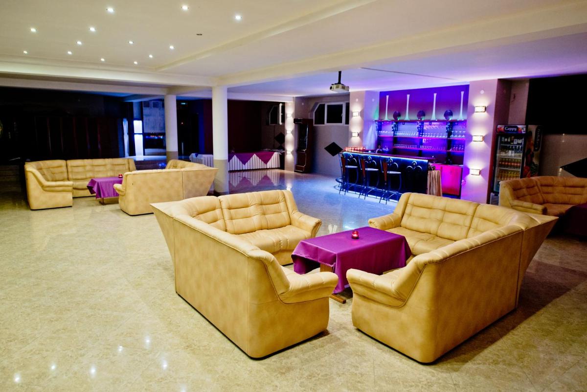 Hotel Groman - Housity