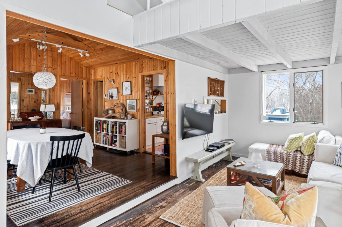 Montauk Magic - Housity