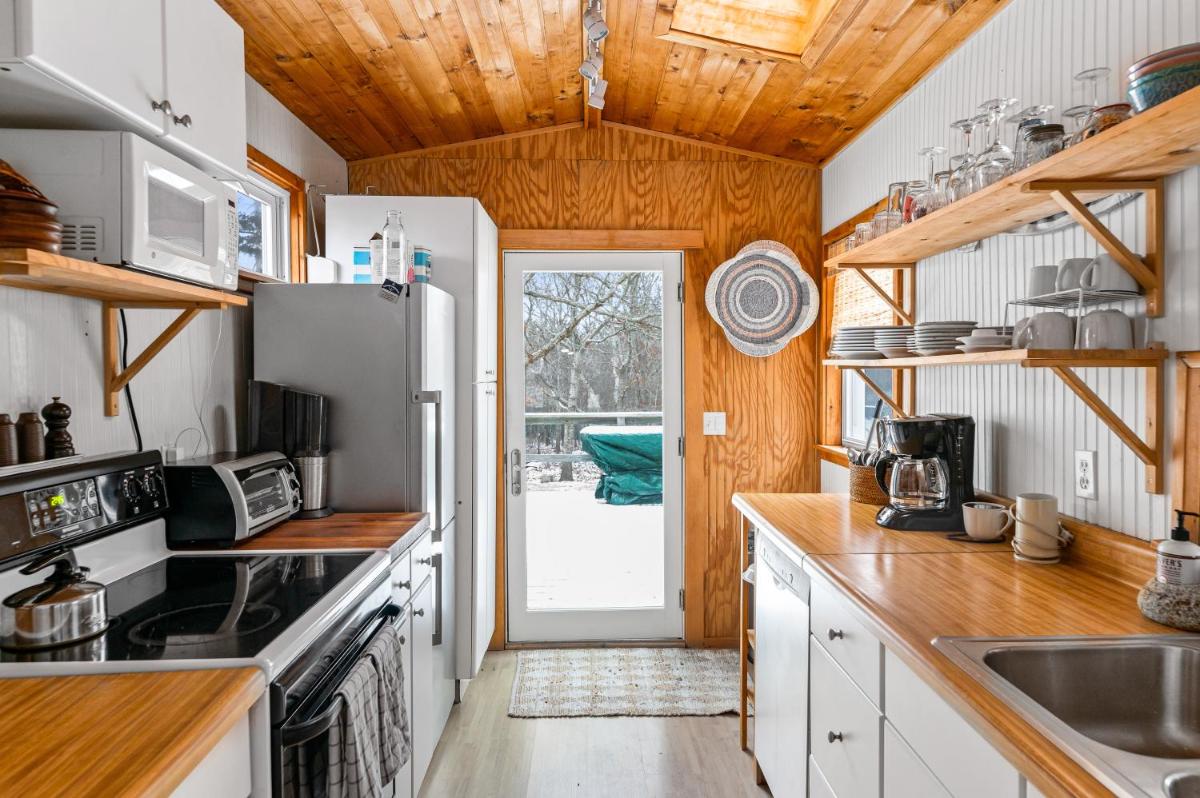 Montauk Magic - Housity