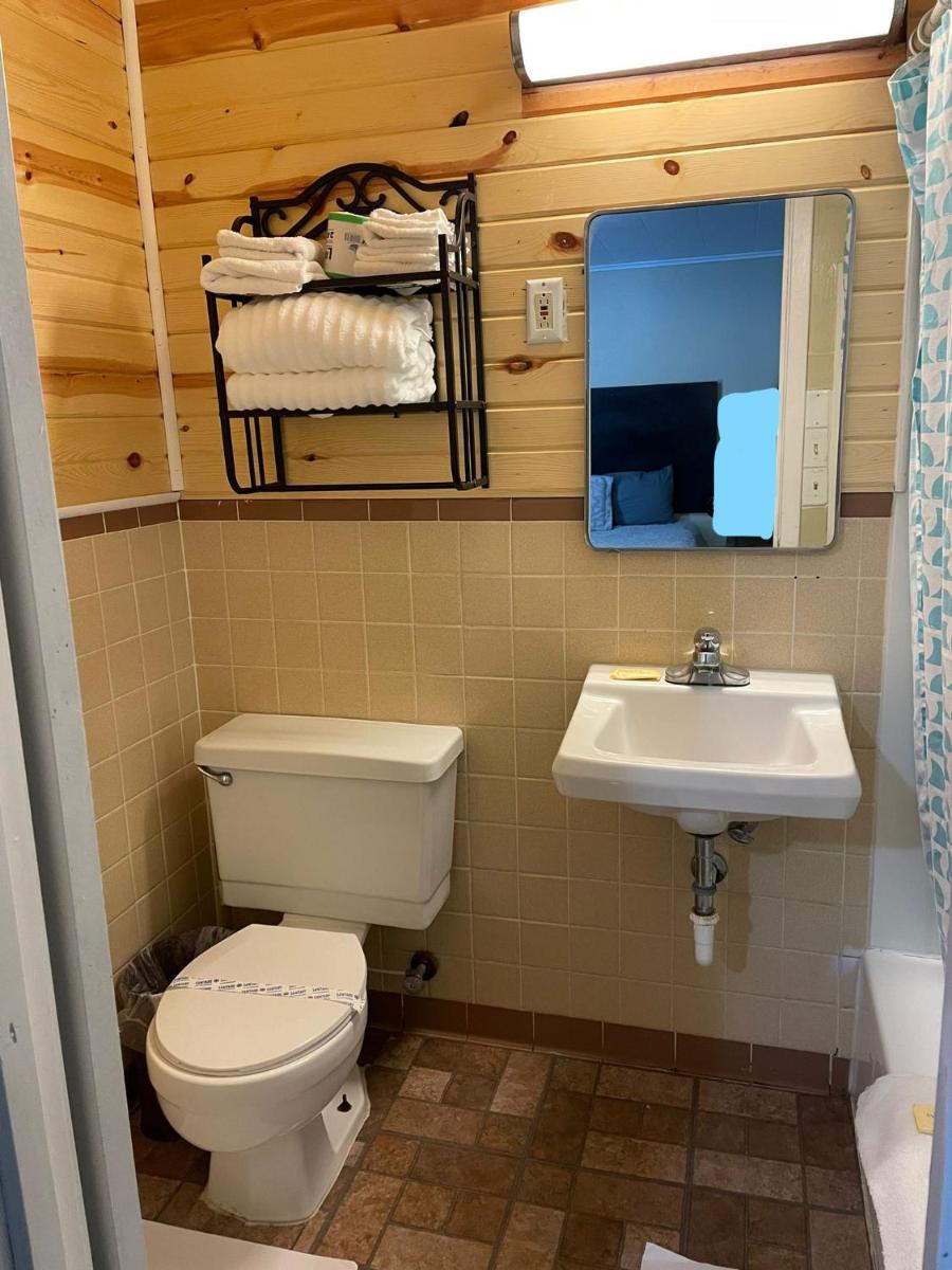 Fiesta City Motel - Housity