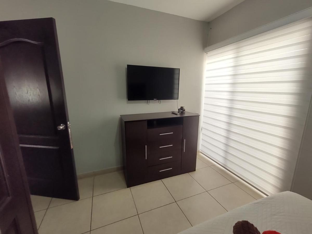 La Quinta Departamento Ejecutivo Parking con Sombra - Housity