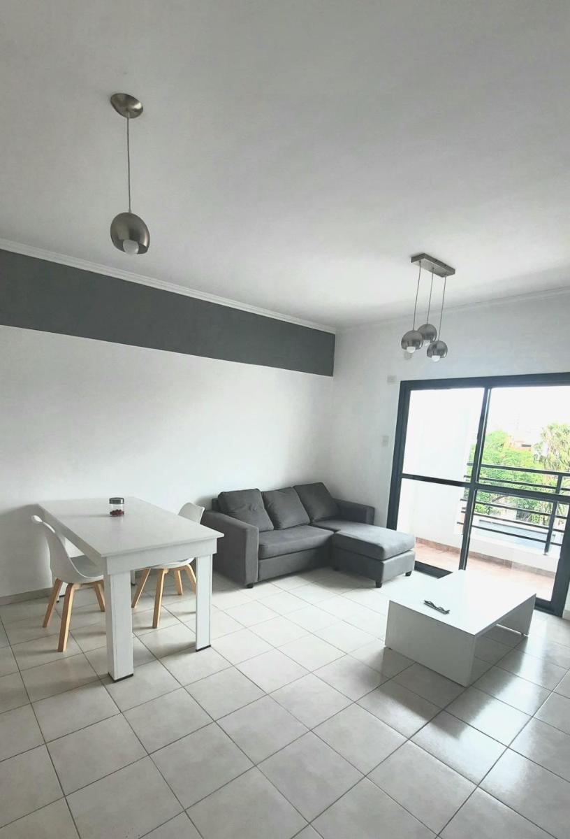 Zafiro III - Housity