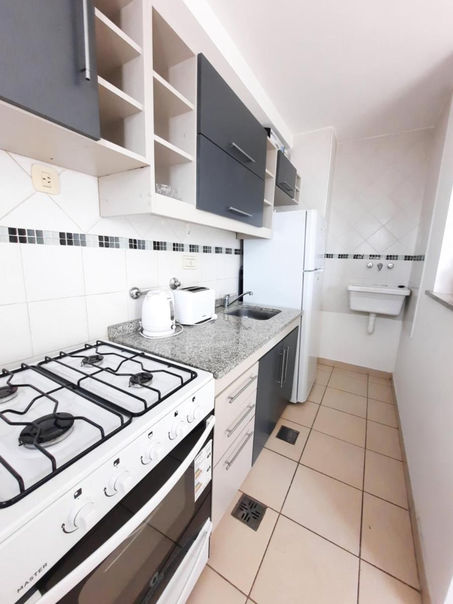 Zafiro IV - Housity