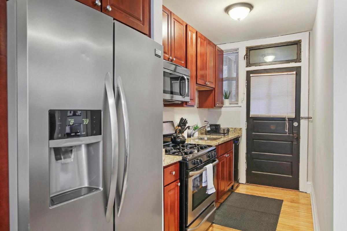 Calm & Cozy 1BR Apt in Lincoln Square - Eastwood 2S - Housity