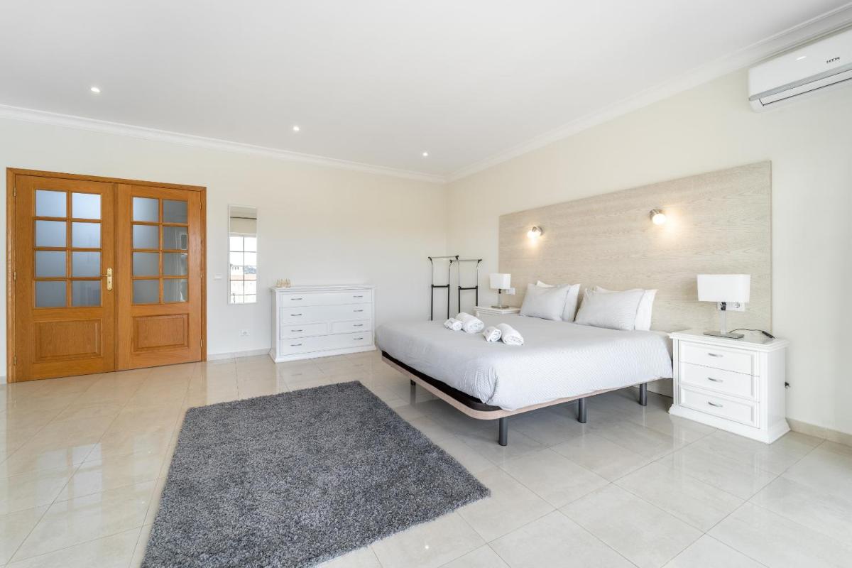 Villa Lemos by HelloVacations - Housity