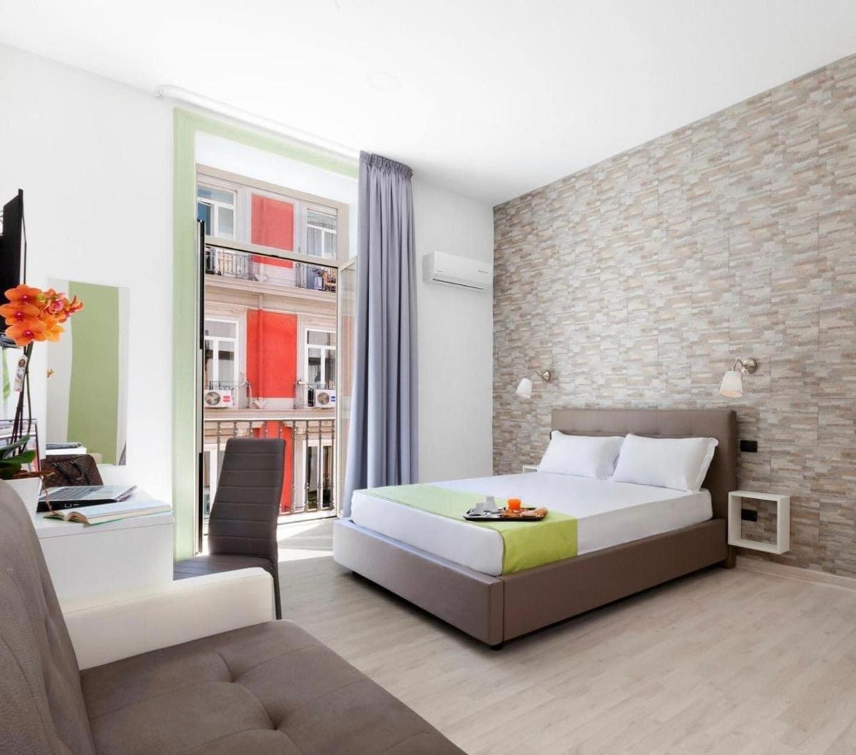 Rainbow Napoli - Housity