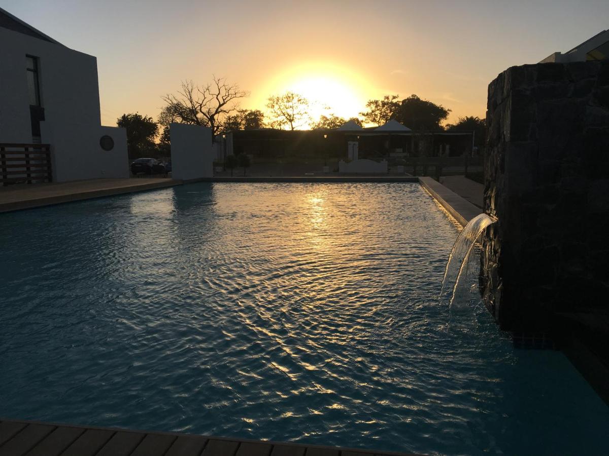 Suitetrails - Polo Village Apartment, Val de Vie Luxury Estate, Paarl