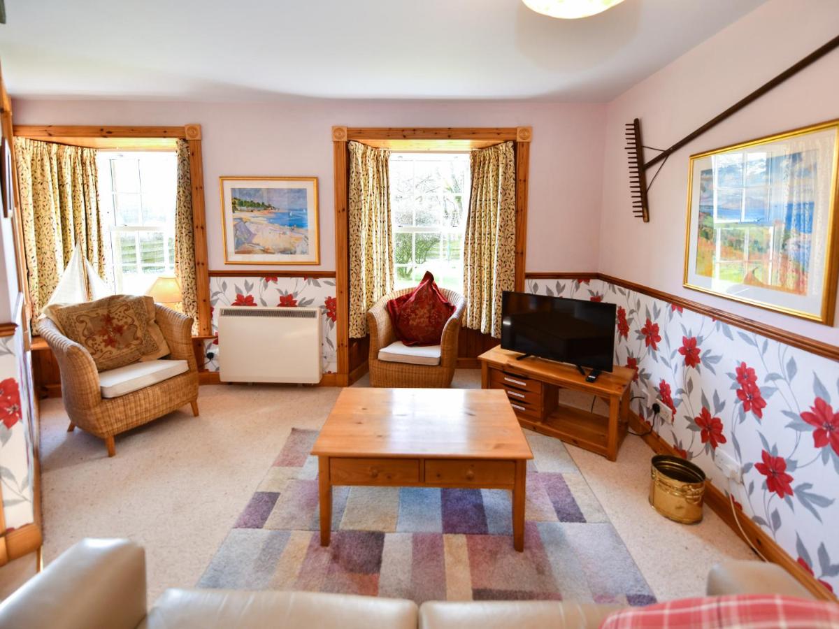 Colins Cottage - Housity