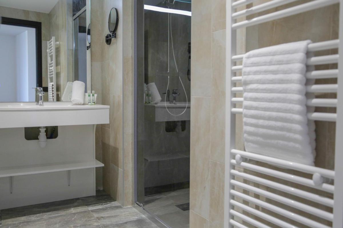 Salle de bains dans l'établissement Eco-Résidence Dolce Paese & Spa