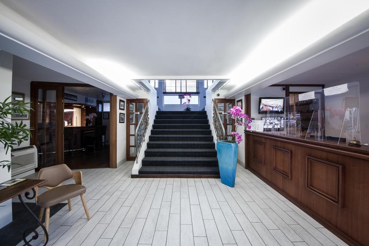 Photo de la galerie de l'établissement Hotel SPA Plage St Jean, à La Ciotat
