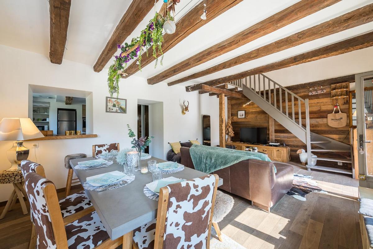 ST-JORIOZ - C'est une maison bleue, 6pax 3 ch, LLA Selections by Location lac Annecy - Housity