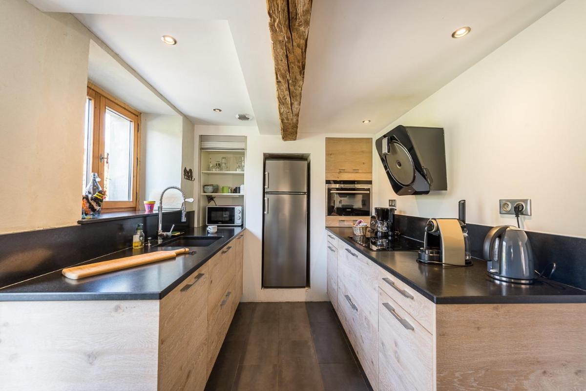 ST-JORIOZ - C'est une maison bleue, 6pax 3 ch, LLA Selections by Location lac Annecy - Housity