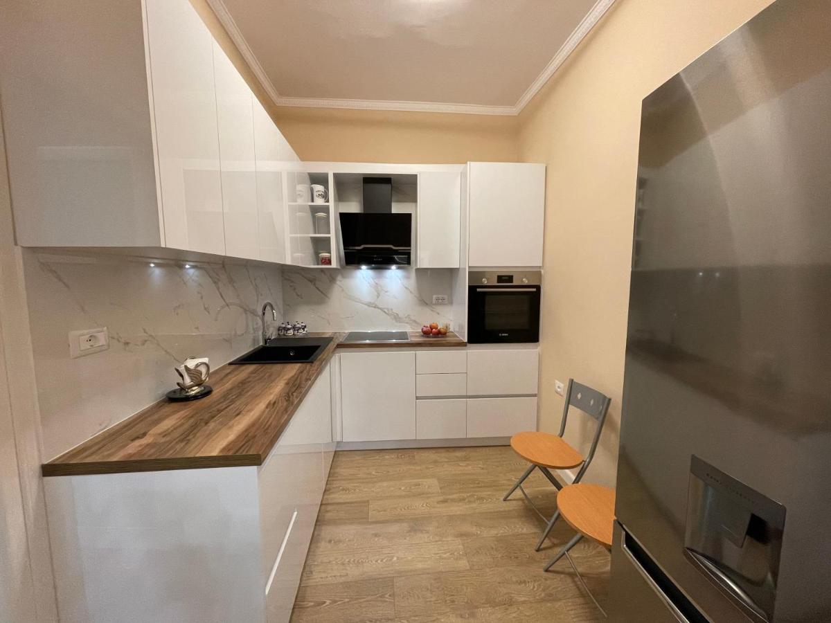 Joni & Joy Center Apartment - Housity