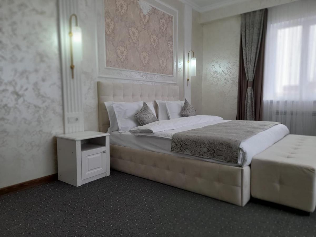 Dora Hotel - Housity