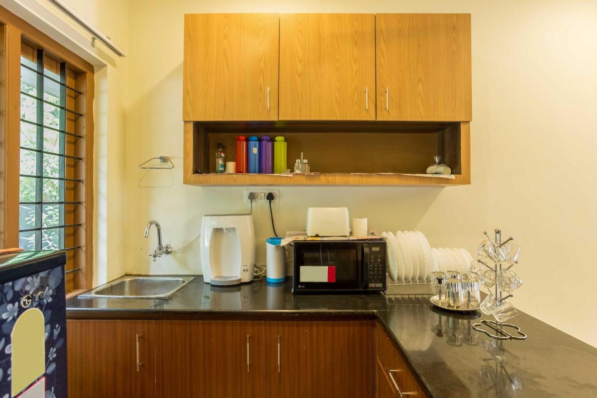 Waves and Shores Beach Villa - Housity