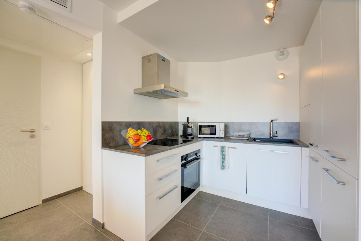 SUN PARADISE, Monaco, sea view, Grimaldi forum, pool, parking apartment - Housity