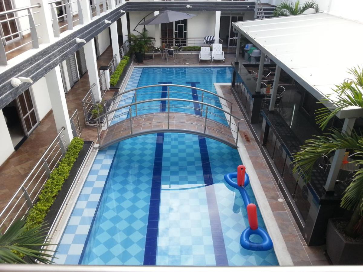 Confort Plaza Hotel - Housity