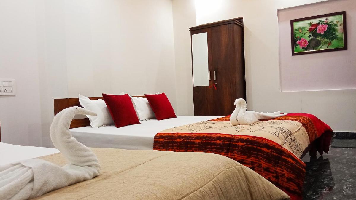 Suitetrails - Leo's Residency Coorg