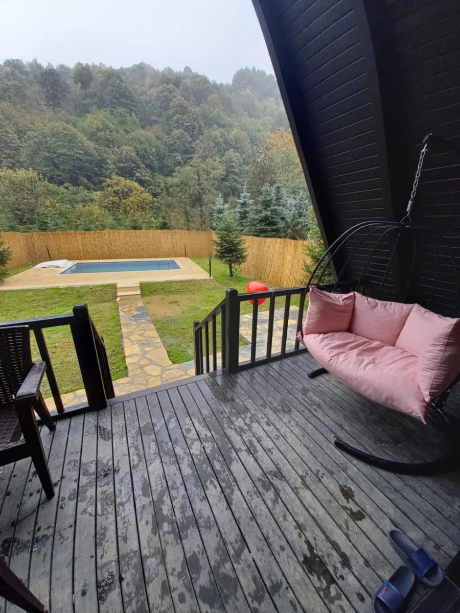 Cozy Bungalow with Private Pool Surrounded by Nature in Sapanca - Housity
