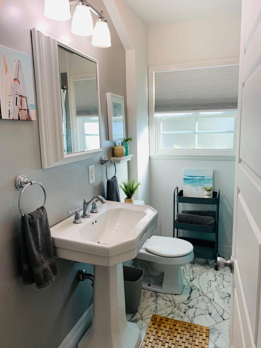 Ocean House -Channel Island Nat. Park, Surf, Beach - Housity