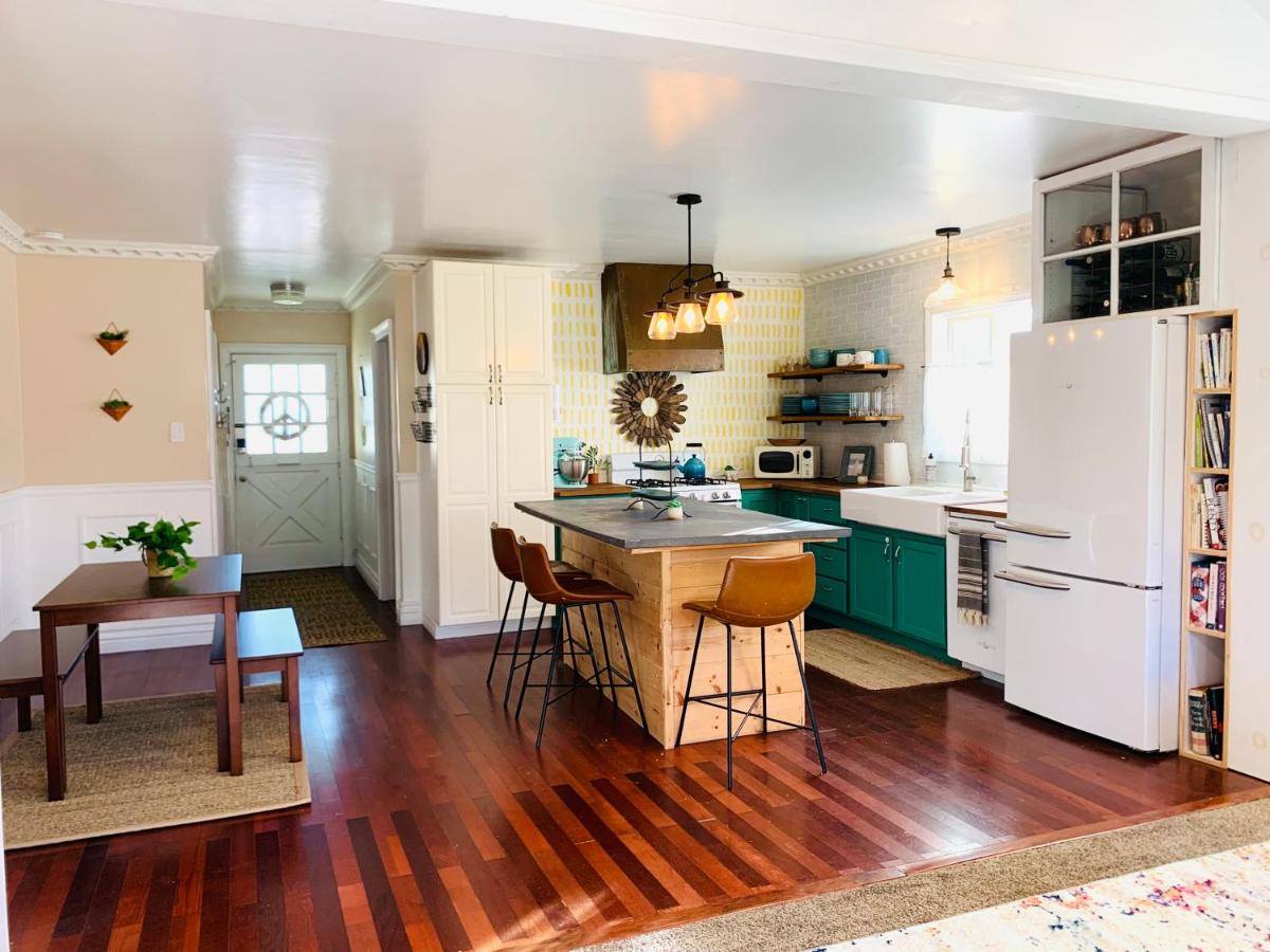 Ocean House -Channel Island Nat. Park, Surf, Beach - Housity