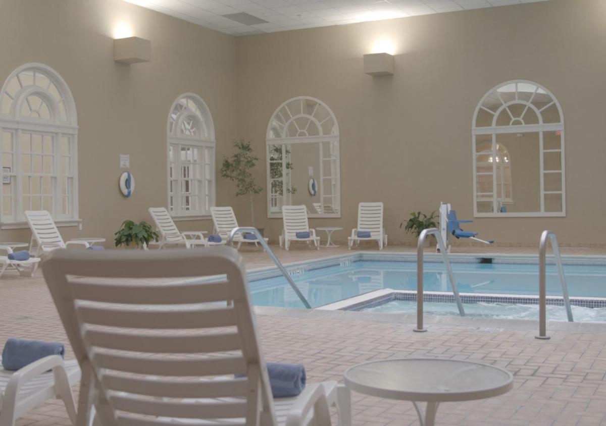 The Queensbury Hotel - Housity
