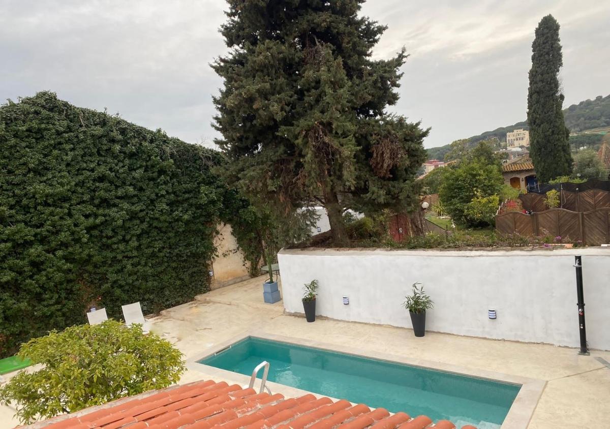 Costa Maresme, Barcelona ,Valentinos House & Pool - Housity