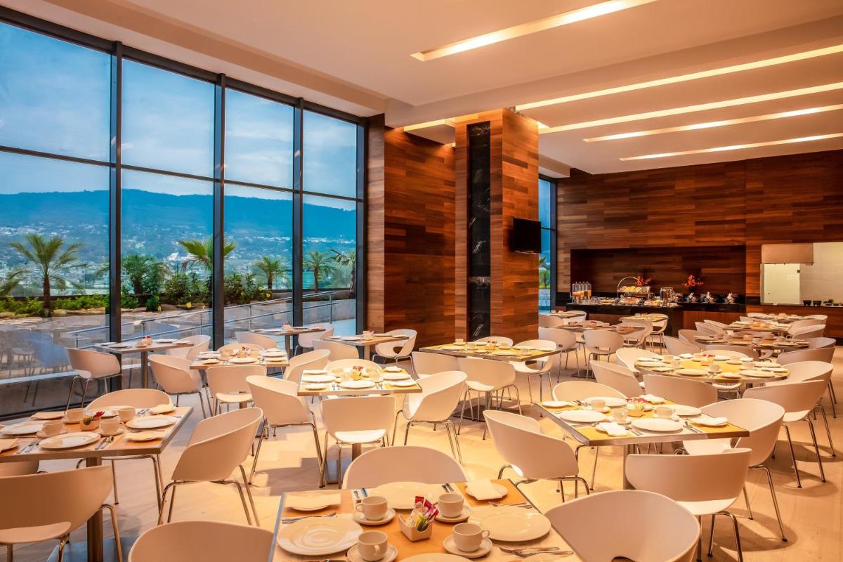 Fiesta Inn Tuxtla Fashion Mall - Housity