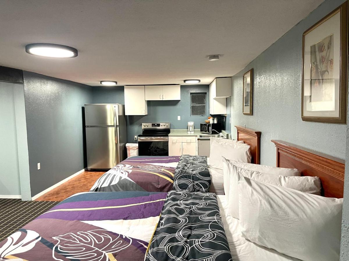 Annie Oakley Motel Oakley - Housity