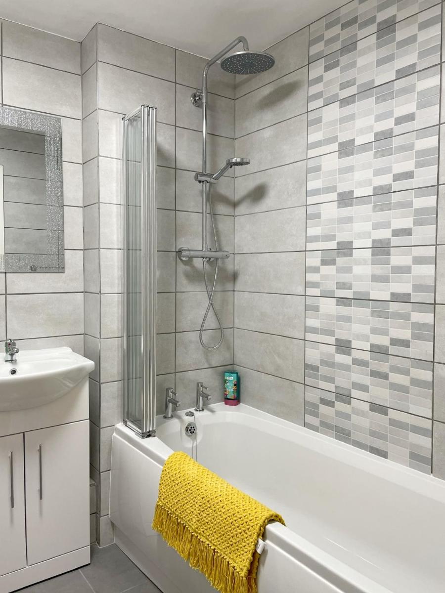 Mayflower House - B - Housity