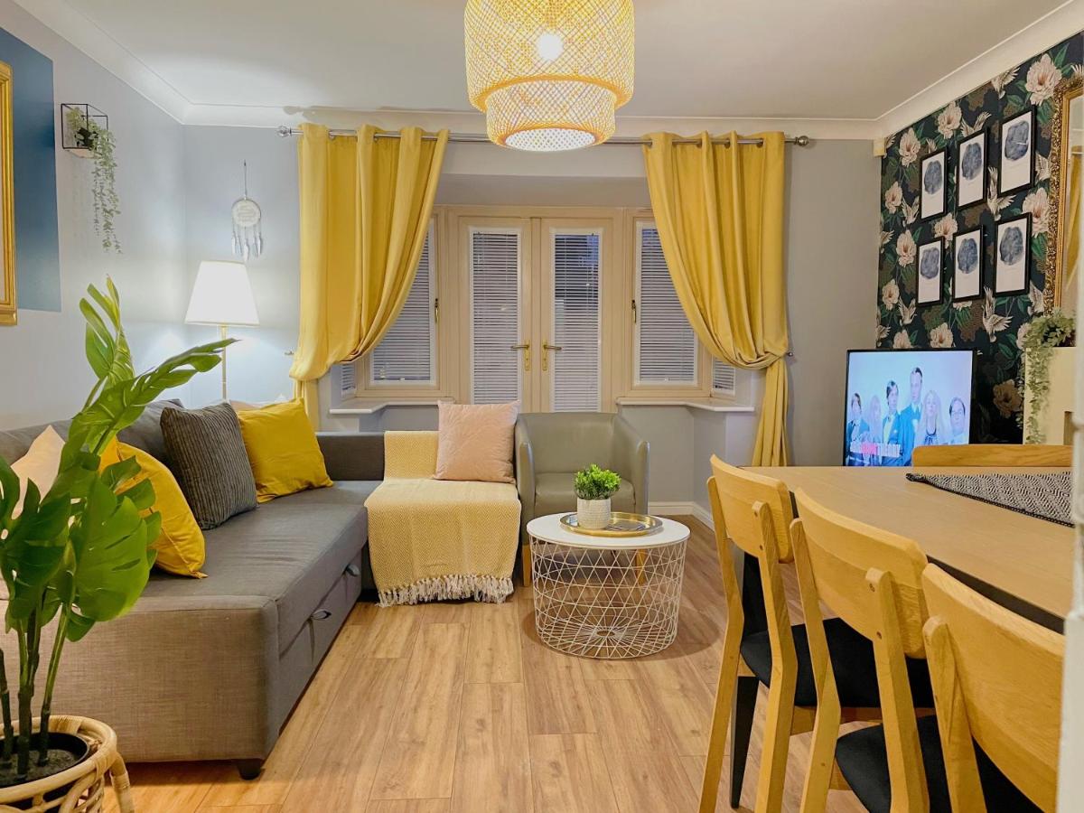 Mayflower House - B - Housity
