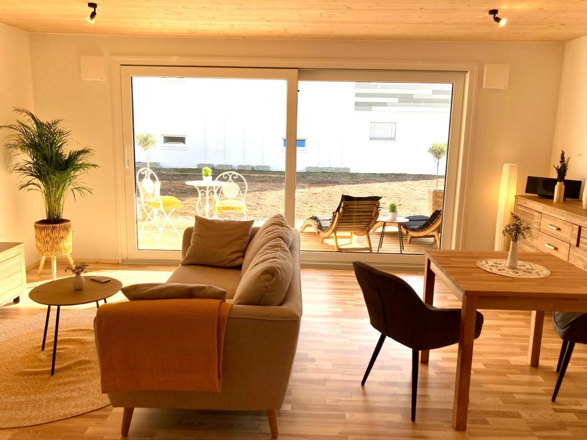 Ferienwohnung zum Weinberg mit großer Sonnenterrasse - Housity