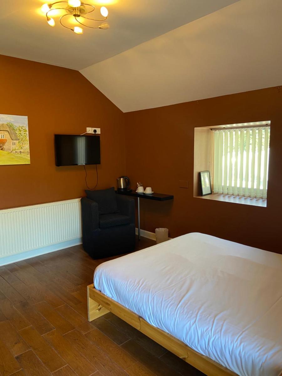 Halfway House - Housity
