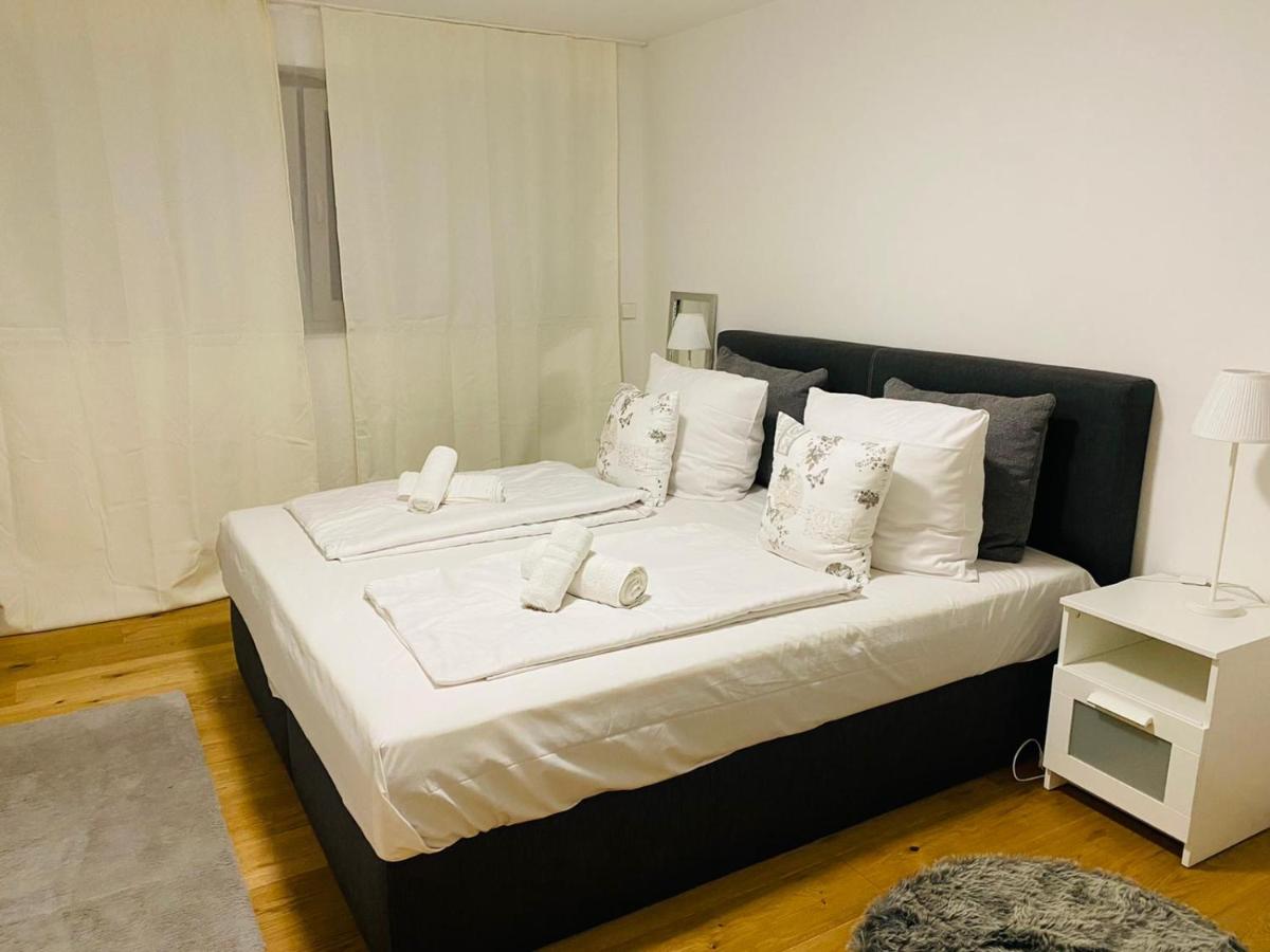 City West Studios - Housity