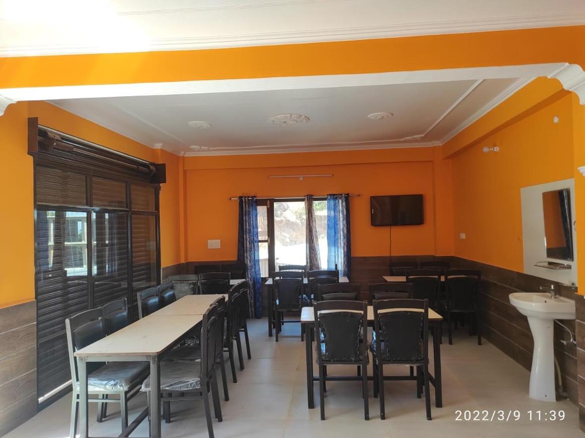 Anuraj Homestay Parashar - Housity